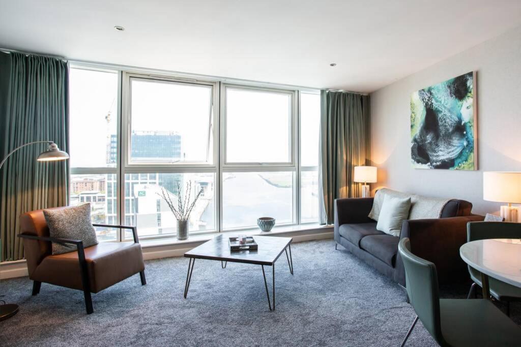 Titanic & City Views, Ultra Luxury City Parking Belfast Kültér fotó