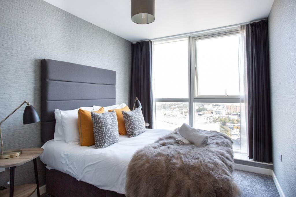 Titanic & City Views, Ultra Luxury City Parking Belfast Kültér fotó